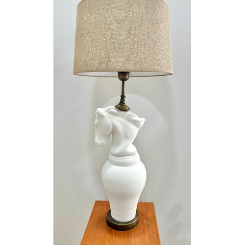 At Büstü Abajur Çini Bisküvi - Gold Duy Set - 40 Cm Abajur Şapka
